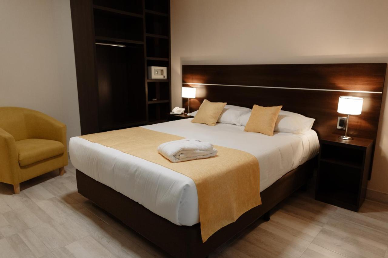 Hotel Batista Посадас Екстериор снимка